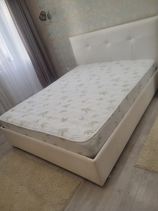 Продам кровать в очень хорошем состоянии