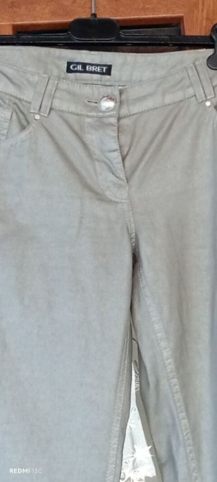 Pantaloni dama ușor sidefați mărimea 36