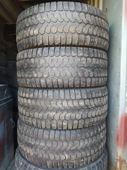 Комплект зимней резины 285/65/17
