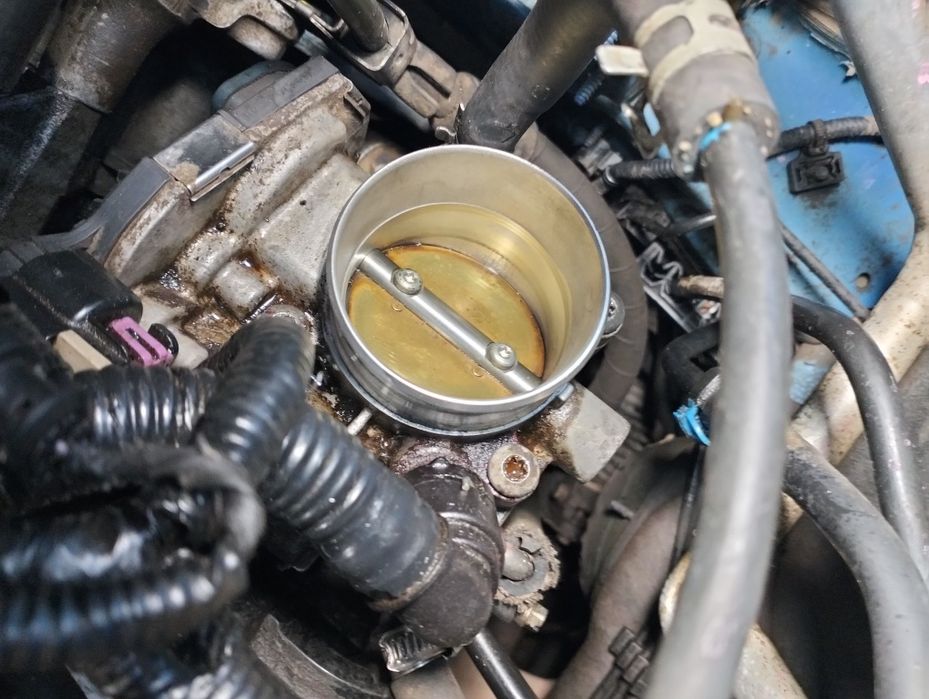 Замер компрессии двигателя дымогенератор