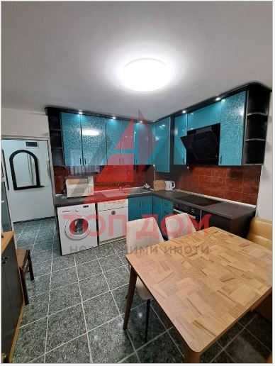 Дава се под наем Тристаен апартамент в Варна, Цветен квартал - 86 кв.м за 663 € - Снимка #1