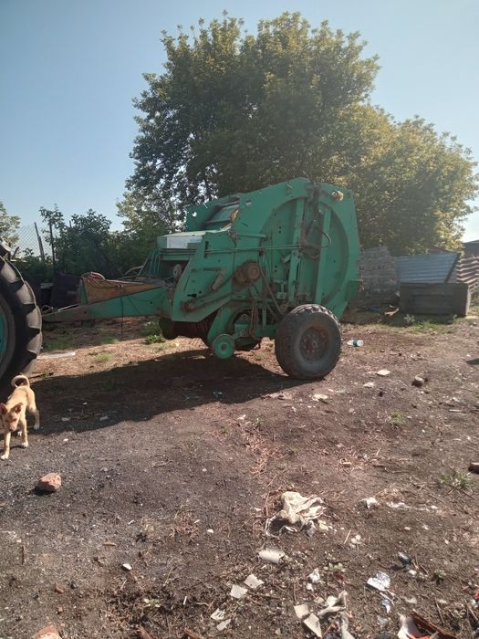 Продам мтз 80 с прес подборщиком 145