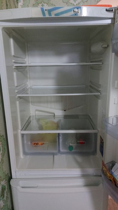 Холодильник индезит