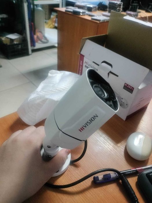 HD-TVI камера HiVision DS-2CD (мультиформатная)