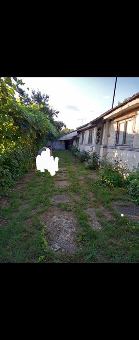 CASA batraneasca DE VANZARE