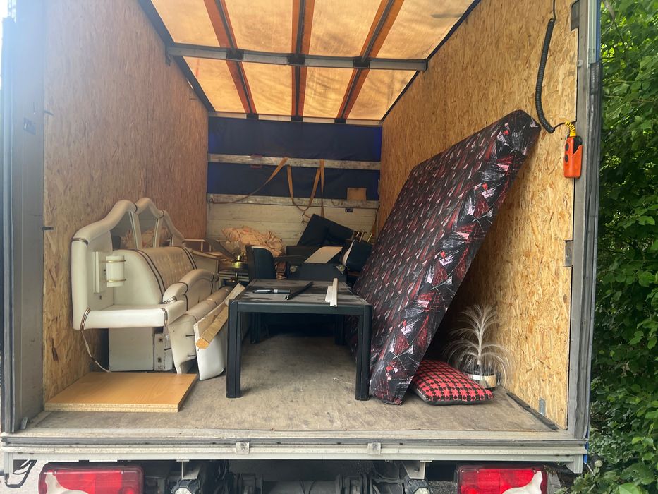 бус с падащ борд