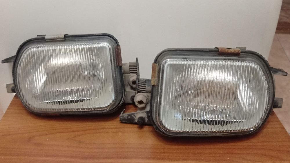 Мерседес w203. Противотуманки. HELLA. Оригинал. Из Японии