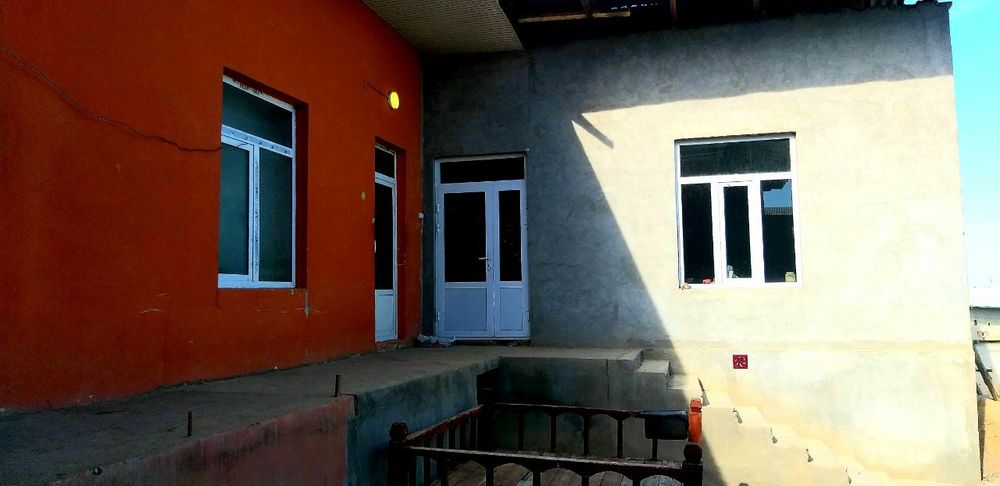 Uy Sotiladi 6 sotih yer maydonida