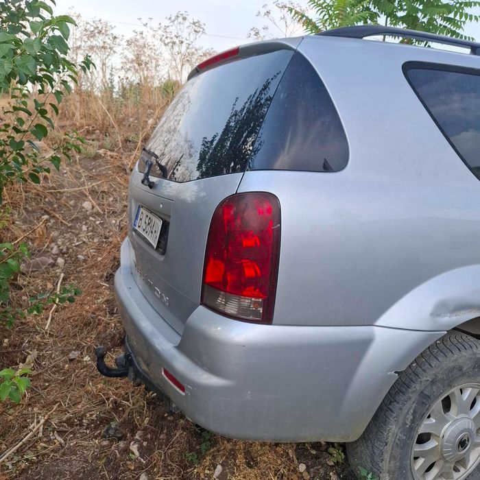 Ssangyong REXTON 2.7 на части