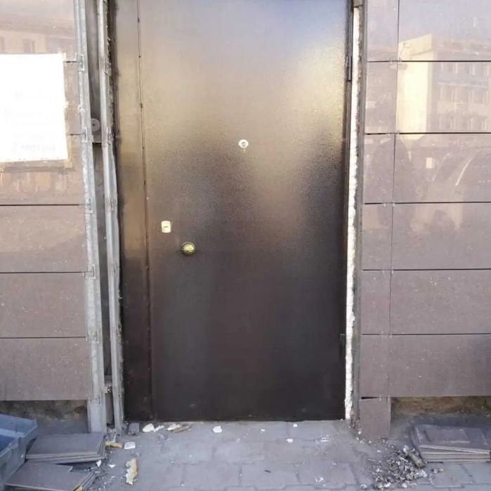 Изготовление железных дверей: 75 000 тг. - Прочие окна и комплектующие ...