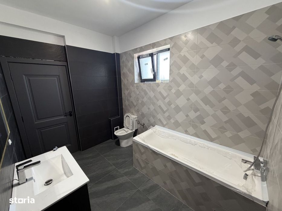 Casa nouă cu 4 camere și curte privată