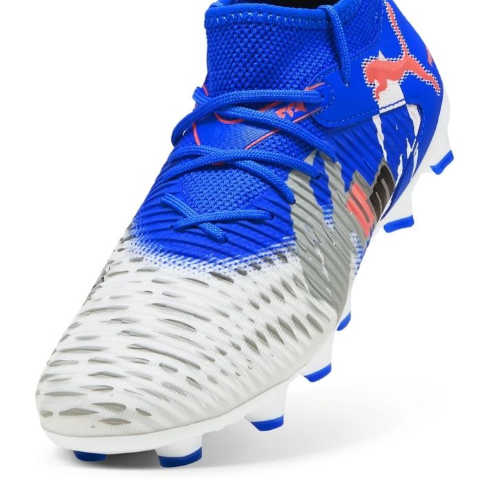 Детски футболни бутонки