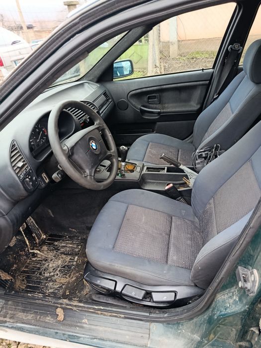 Продава се на Части BMW E36 1.8i бензин М43