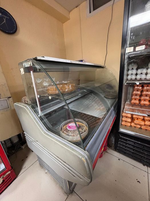 Витренный холодильник бу