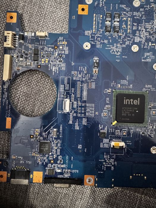 Vând placa baza laptopurile Acer Aspire 7735ZG