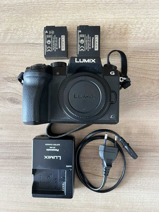 Aparat foto Panasonic Lumix DMC-G7M