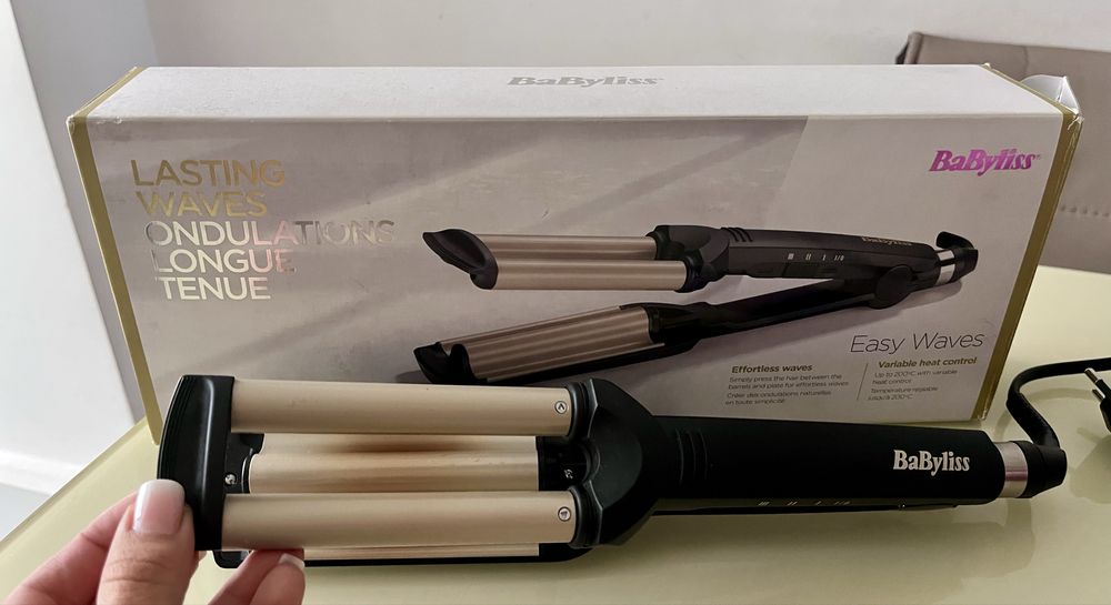 Placa de par in valuri babyliss utilizata de cateva ori, la un pret accesibil