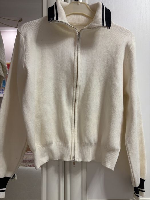 Кофты XS ,S по 2000