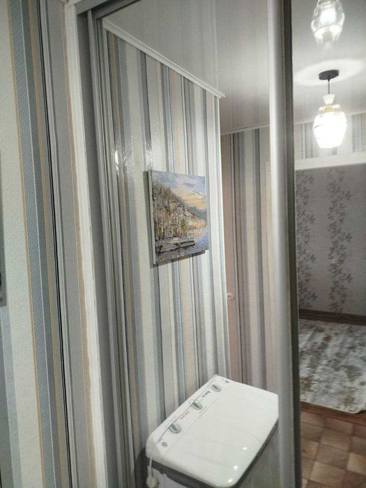 продам 1ком. квартиру маг.1000 Мелочей