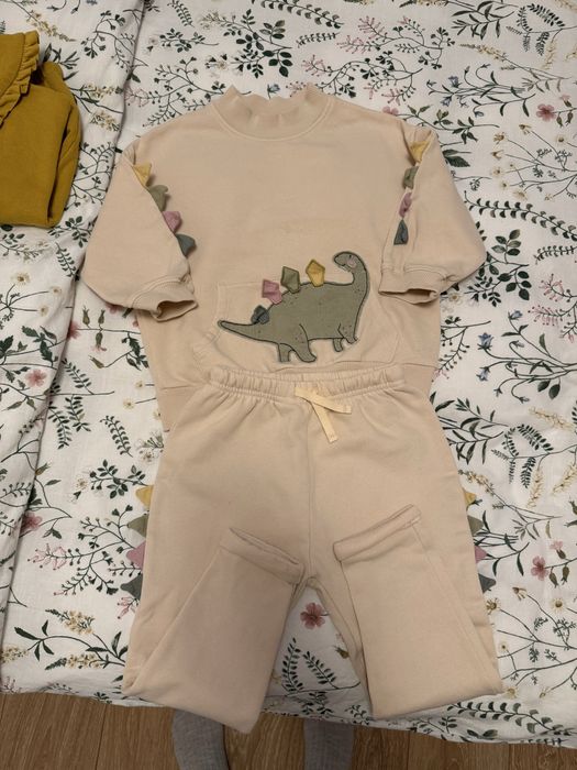 Дрешки Zara и Next