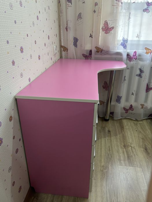 Спальный гарнитур для девочки