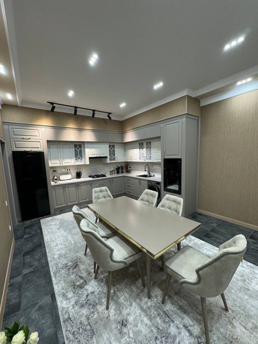 Продаеться 2 участка 3 и 3,5 сотки,евроремонт Юнусабад Тикланиш махала