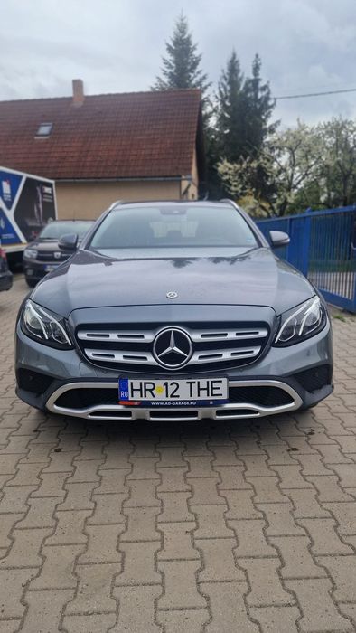 Mercedes-Benz E Mercedes - Benz E 220 d 4Matic T All-Terrain 9G-TRONIC Avantgarde 2017