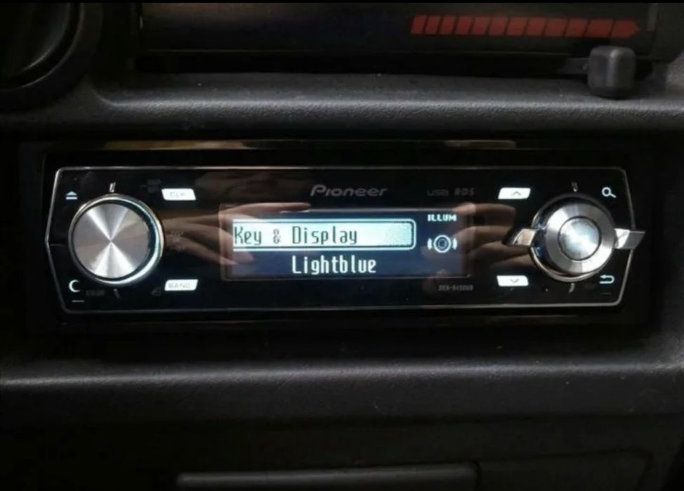 Легендарная автомагнитола Pioneer DEH-9450UB («Дельфин»)