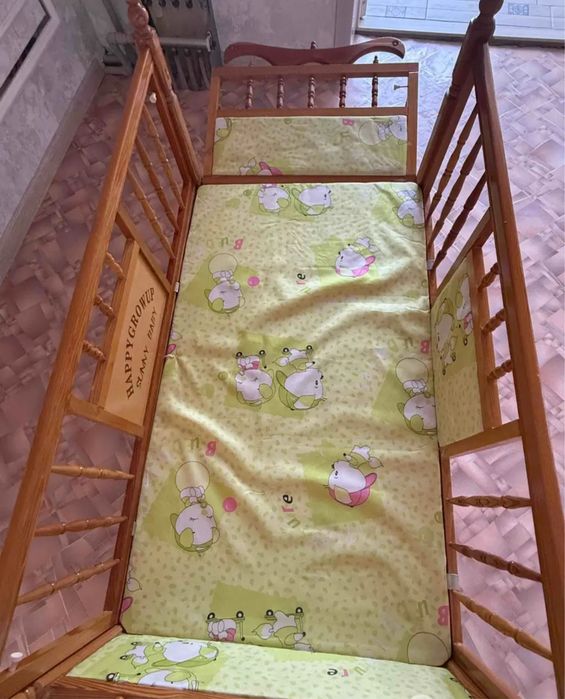 Продаётся детский кровать с тумбой