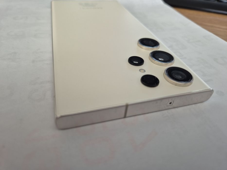 Samsung S23Ultra white  12/512