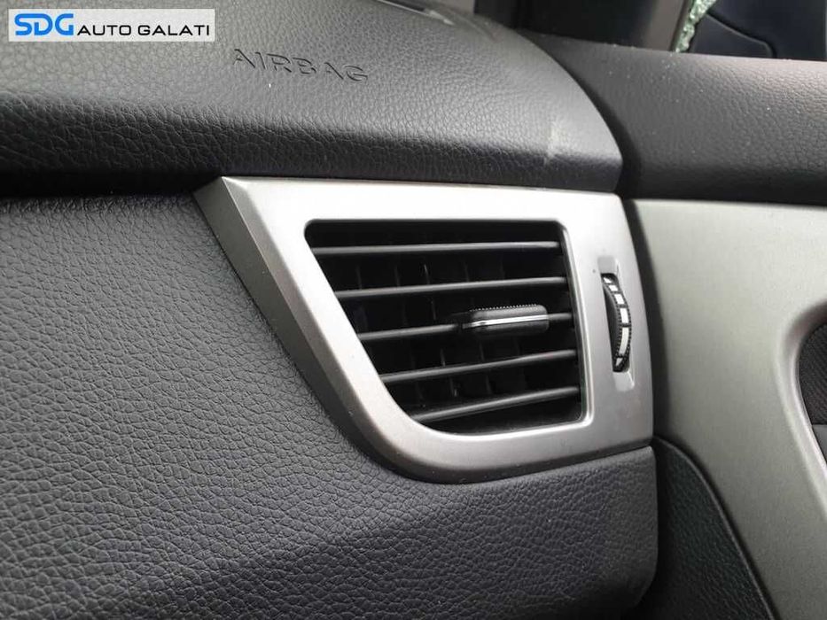 Gura Grila Aer Ventilatie Aerisire Dreapta Bord Hyundai I30 GD 2011 - 2017