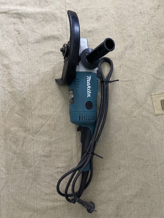 MAKITA GA9020 polizor unghiular flex mare
