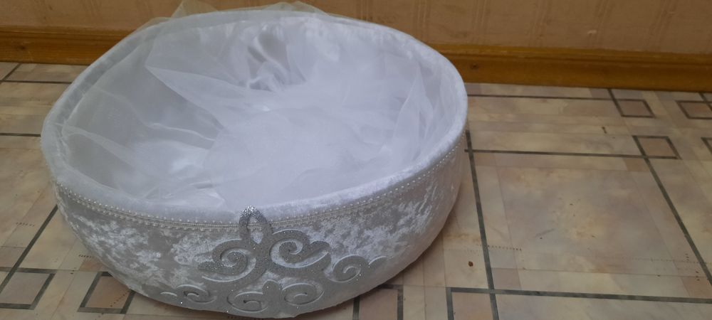 Продам корзины б/у  для құдалықа и др