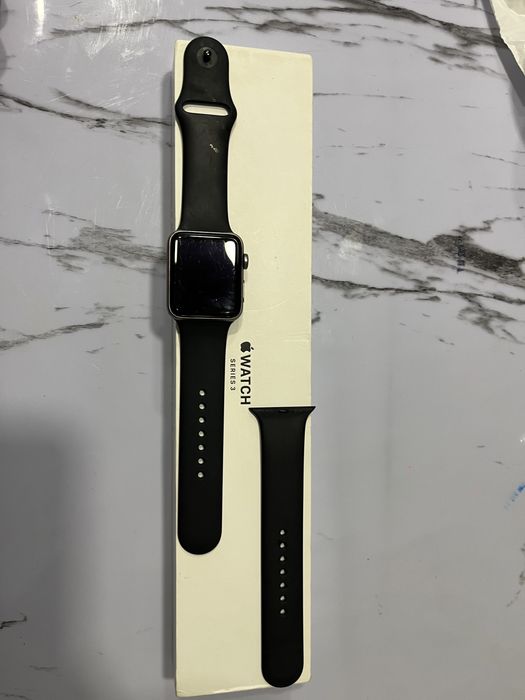 Продам apple watch series 3, 42mm