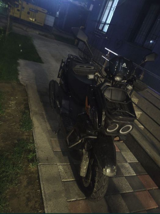 Tank skuter sotiladi 600$