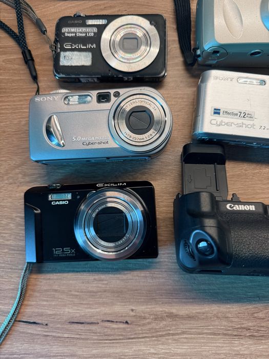 Lot Camere Digitale si Film