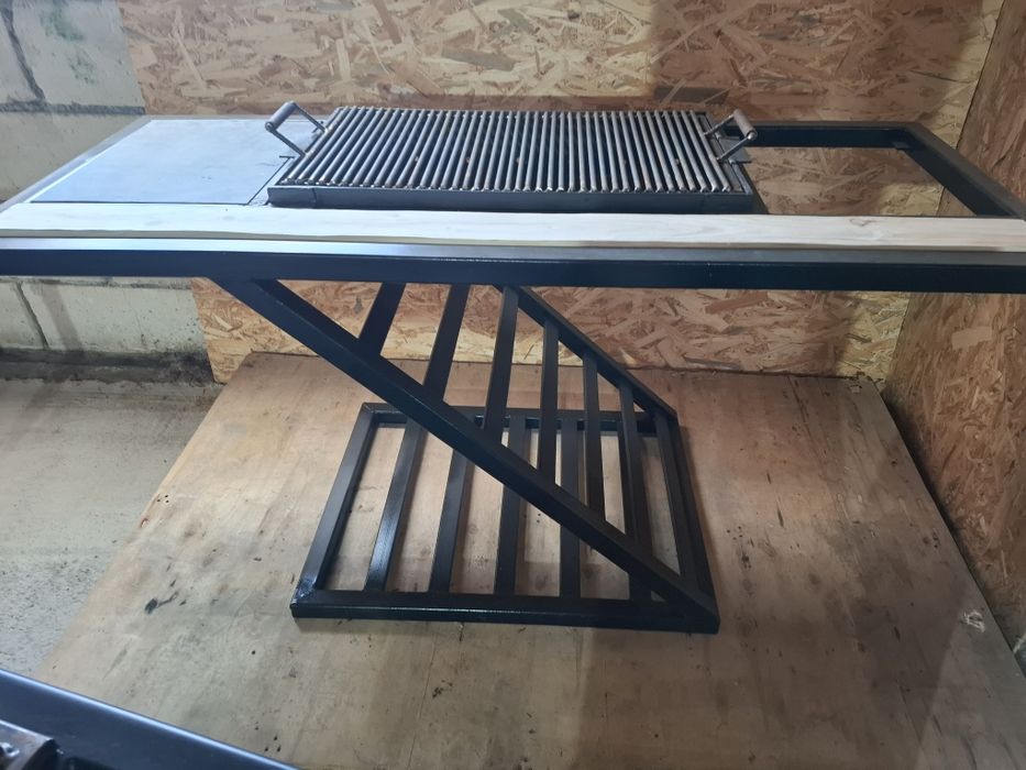 Gratar gradina pe roți