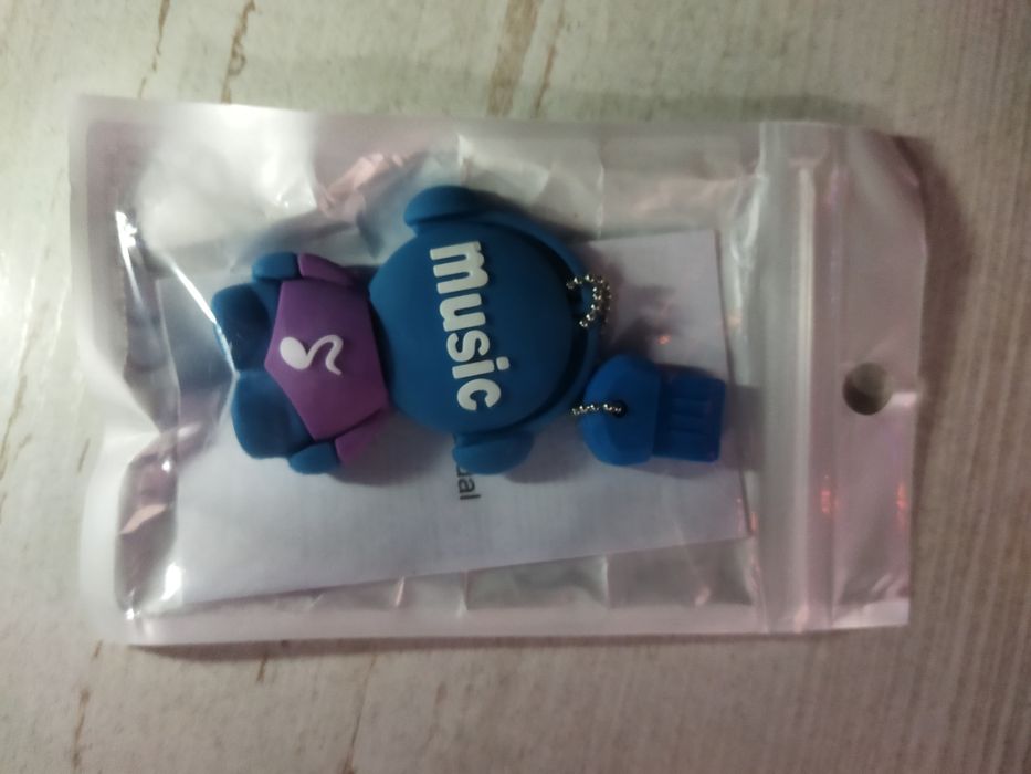 Usb flash - флэшка 64 гига