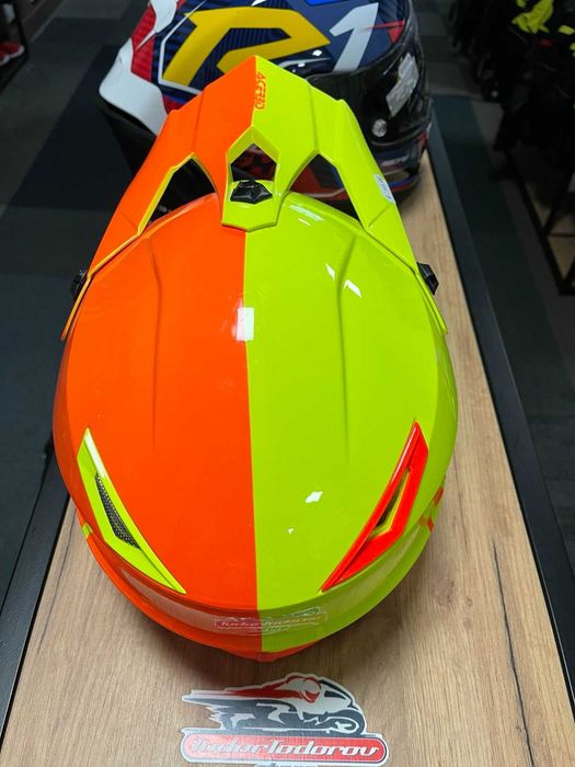 Детска Мотокрос каска ACERBIS YOUTH,S 49-50см.много малко употребявана