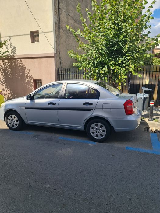 HYUNDAI Accent 2009 — imagine 3