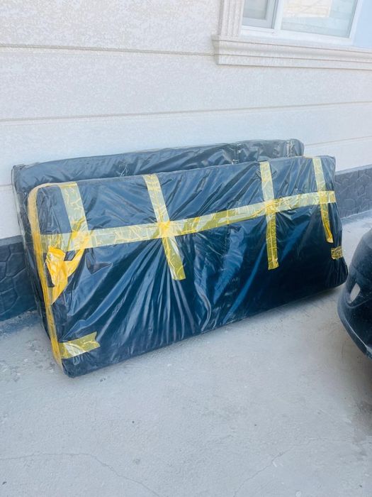 Новый матрас размер 90-200