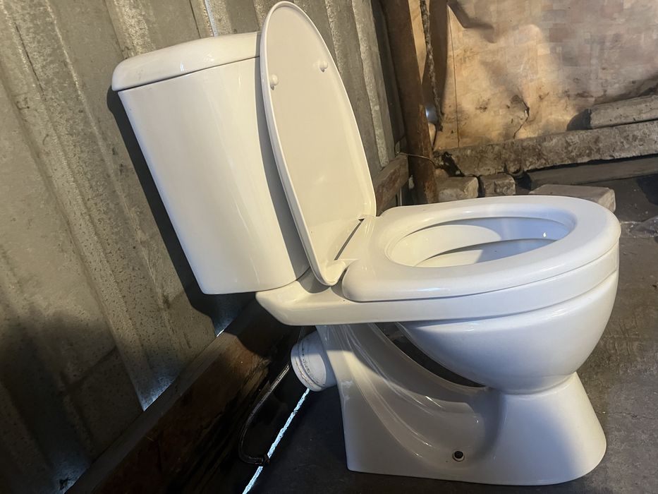 Продам унитаз б/у