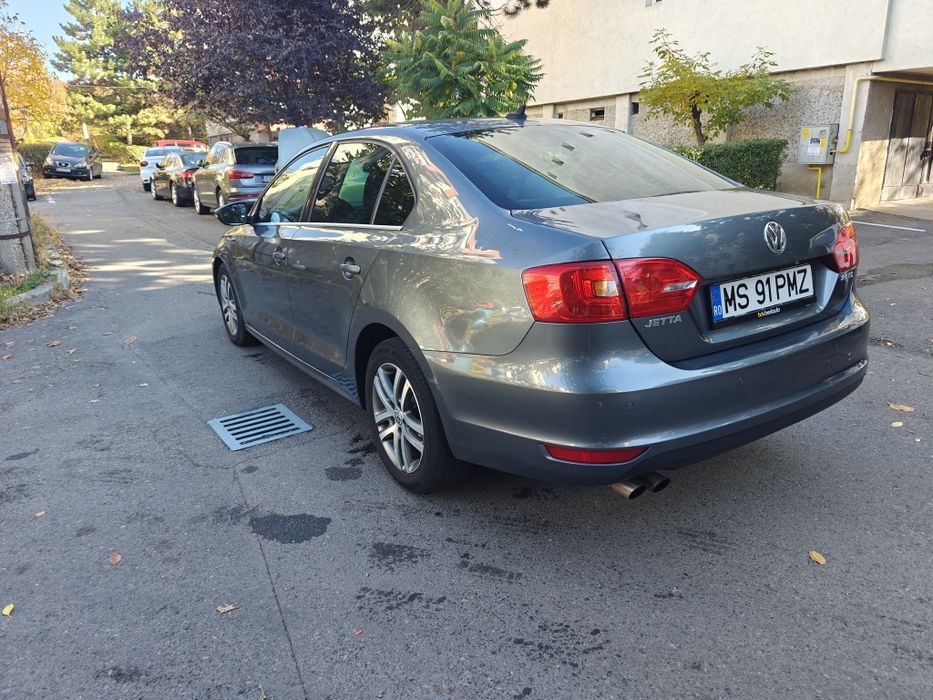 VOLKSWAGEN Jetta 2011 — imagine 5