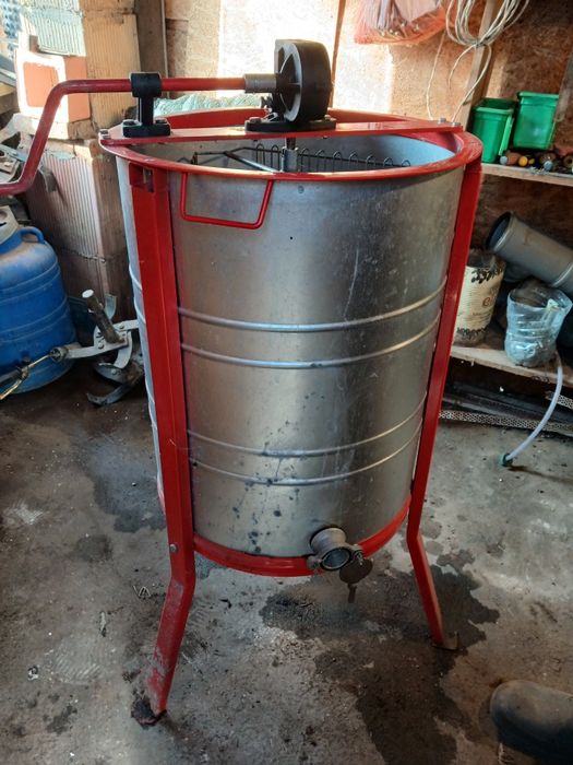 Centrifuga miere