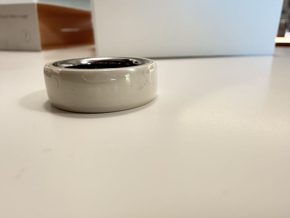 Продавам Oura Ring 4 Ceramic, размер 7