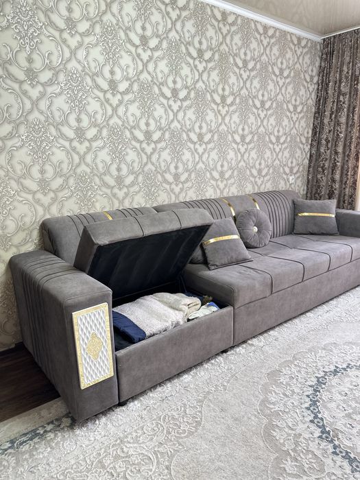 Диван сатамын. 3 метр.