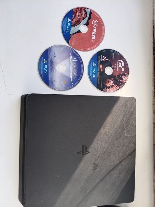 ПРОДАМ playstation 4 slim