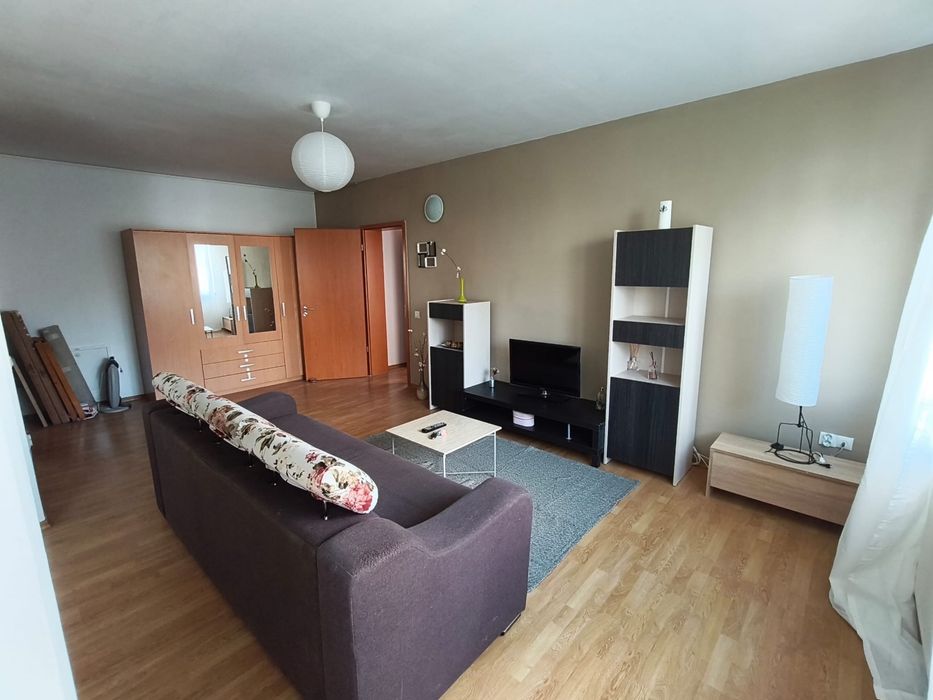 PROPRIETAR, ap 2 cam 61 mp intrarea siretului