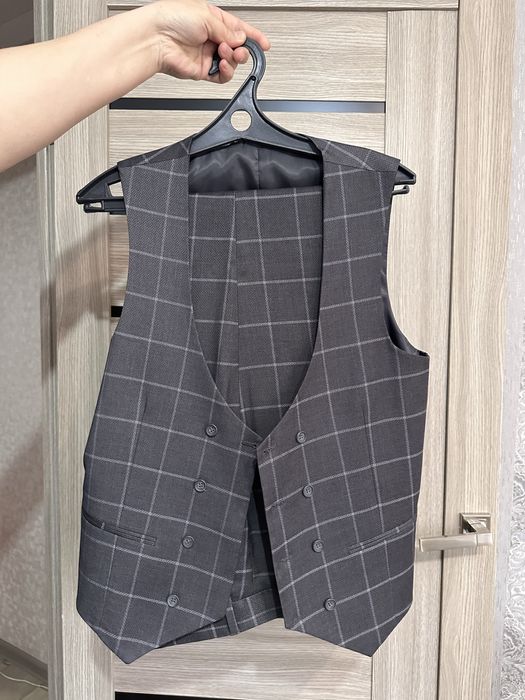 Мужские костюмы