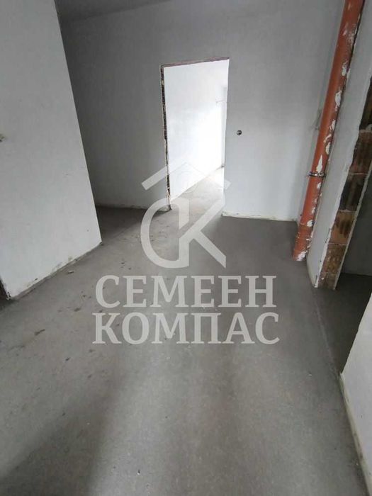 Продава се Тристаен апартамент в Пловдив, Остромила - 110 кв.м за 668 €/кв.м - Снимка #13